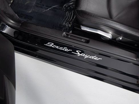 Used 2011 Porsche Boxster Spyder image 19