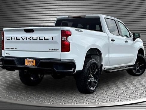 Used 2026 Chevrolet Silverado 1500 Custom Trail Boss w/ Dark Appearance Package AWD/4WD image 6