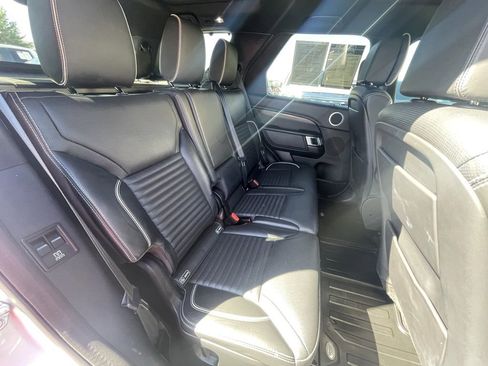 Used 2020 Land Rover Discovery HSE Luxury image 27