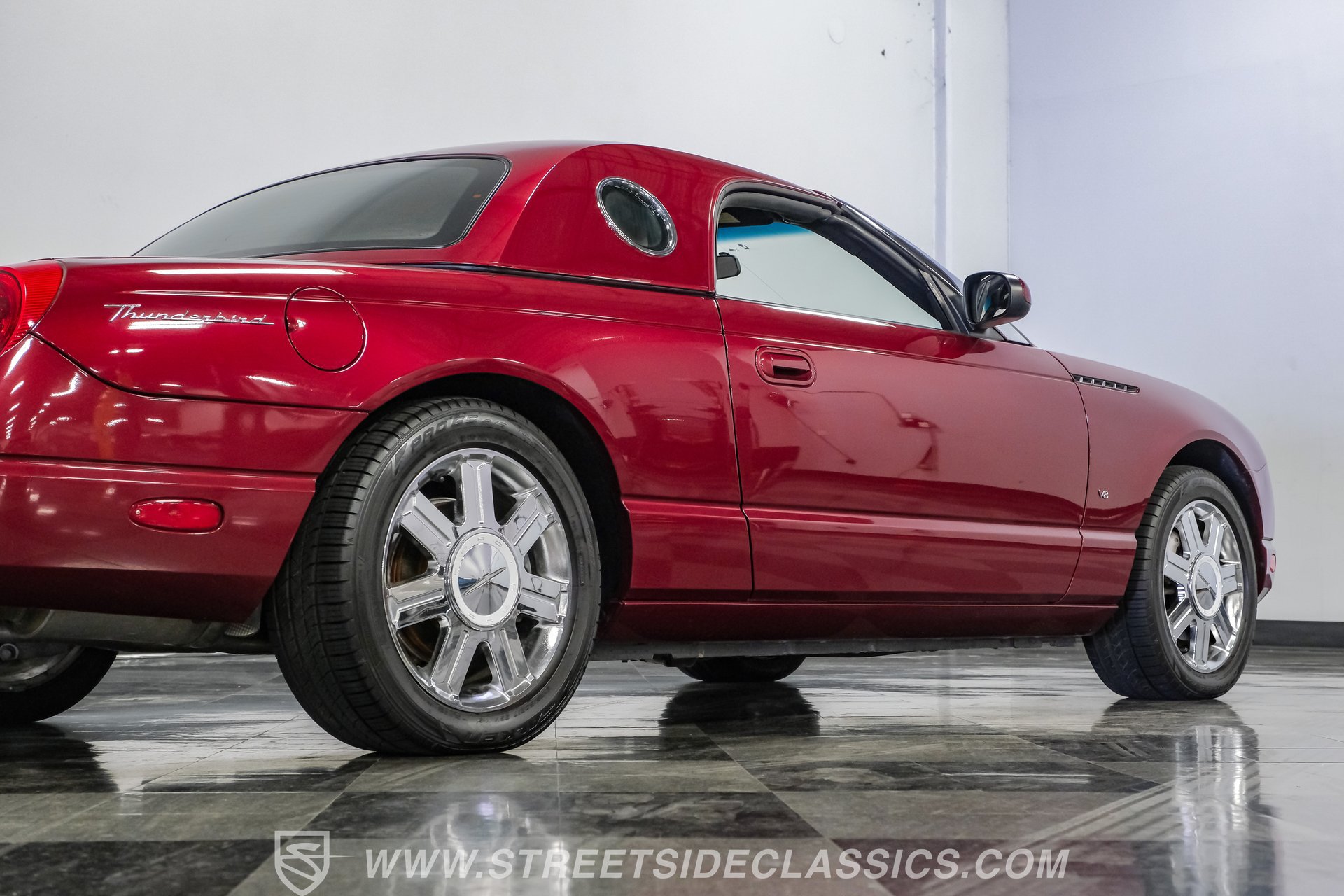 Used 2004 Ford Thunderbird RWD image 34