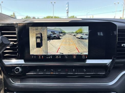 Used 2024 GMC Sierra 2500 SLT AWD/4WD image 47