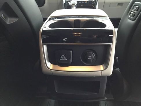 Used 2024 Kia Carnival SX image 20