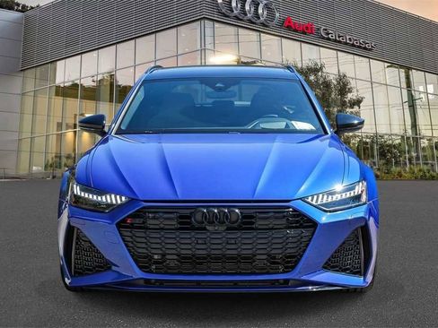 Used 2022 Audi RS 6 w/ Executive Package image 2