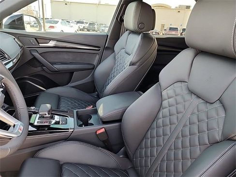 New 2025 Audi SQ5 Premium Plus image 23