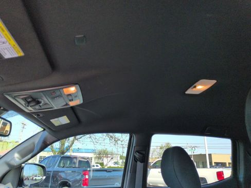 Used 2023 Toyota Tacoma TRD Off-Road image 21