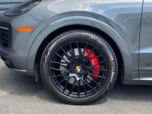 Used 2023 Porsche Cayenne GTS AWD/4WD image 11