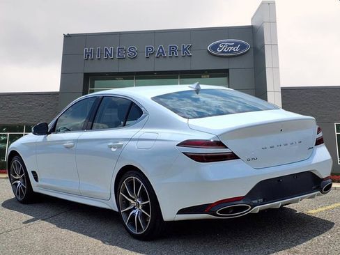 Used 2025 Genesis G70 2.5T image 5