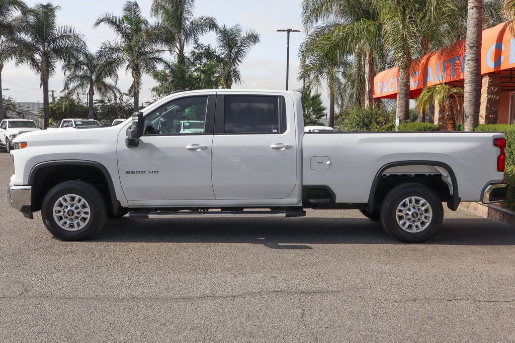 Used 2024 Chevrolet Silverado 2500 LT AWD/4WD image 5