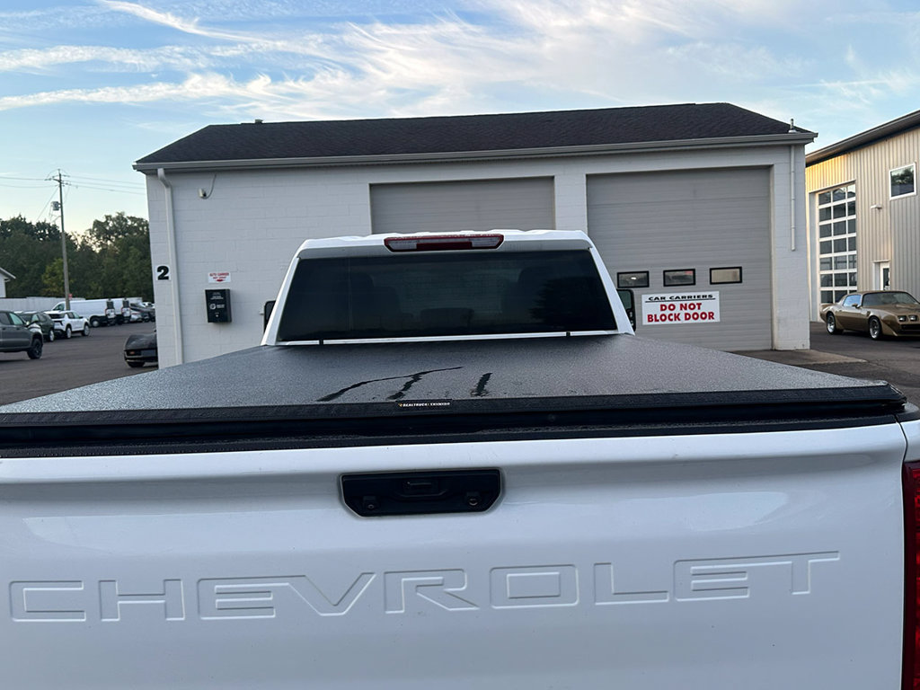 Used 2025 Chevrolet Silverado 2500 W/T w/ WT Convenience Package AWD/4WD image 16
