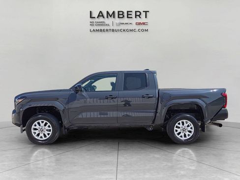 Used 2024 Toyota Tacoma SR AWD/4WD image 2