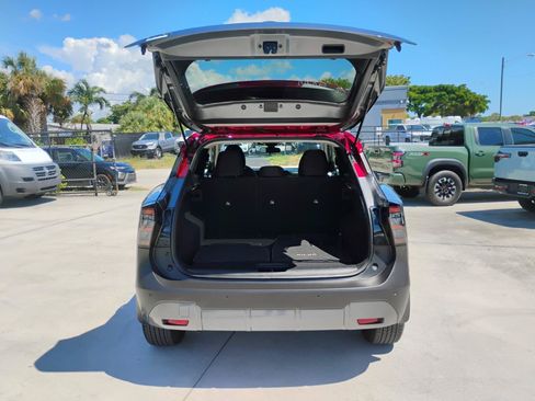 Used 2025 Nissan Kicks SV w/ SV Premium Package FWD image 23