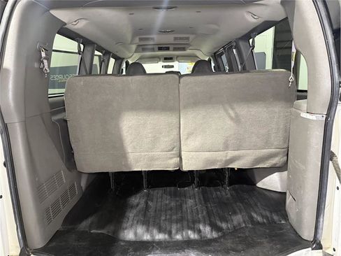 Used 2014 Chevrolet Express 2500 LS image 16