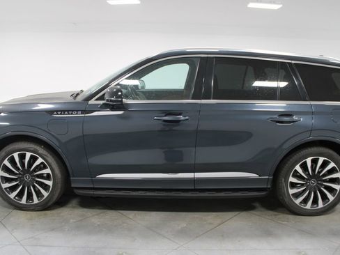 Used 2023 Lincoln Aviator Black Label Grand Touring image 6