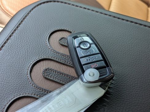 New 2025 Ford F350 King Ranch w/ Chrome Package image 37