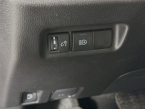 Certified 2025 Toyota RAV4 XLE image 10