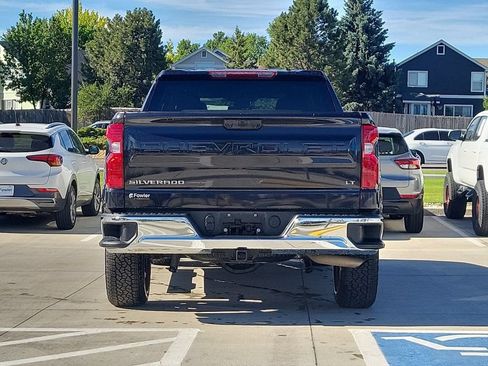 Used 2024 Chevrolet Silverado 1500 LT AWD/4WD image 3