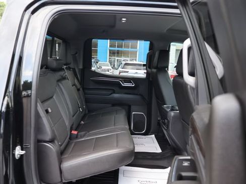 Used 2022 Chevrolet Silverado 1500 LT Trail Boss w/ LT Trail Boss Premium Package AWD/4WD image 24