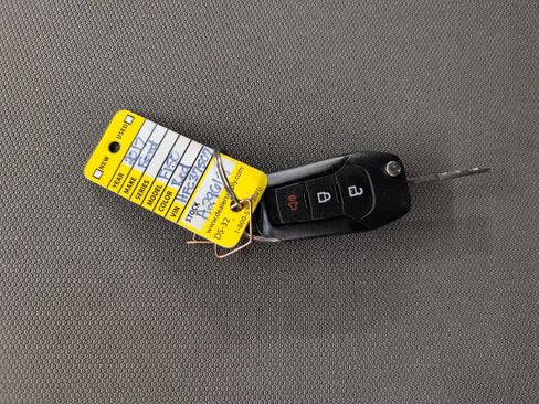 Used 2017 Ford F150 XLT AWD/4WD image 24