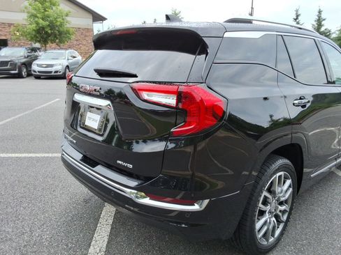 Certified 2024 GMC Terrain Denali w/ Denali Premium Package AWD/4WD image 14