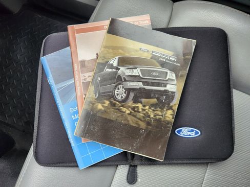 Used 2005 Ford F150 XL image 17