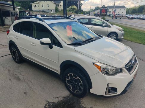 Used 2016 Subaru Crosstrek 2.0i Limited AWD/4WD image 8