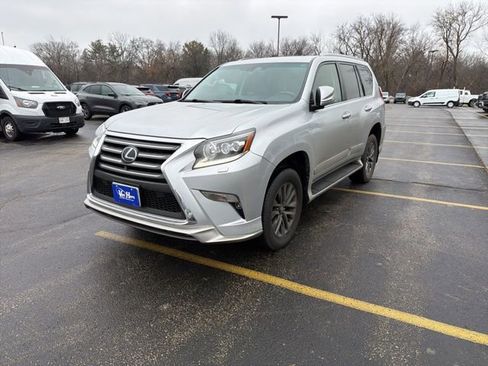 Used 2018 Lexus GX 460 Luxury image 3