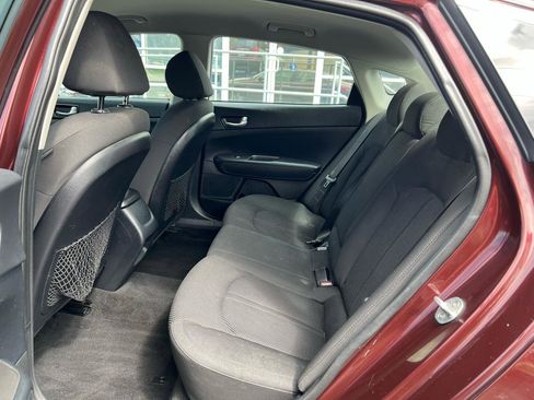 Used 2019 Kia Optima LX image 12