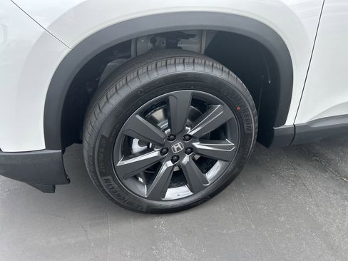 New 2026 Honda Pilot Sport image 18