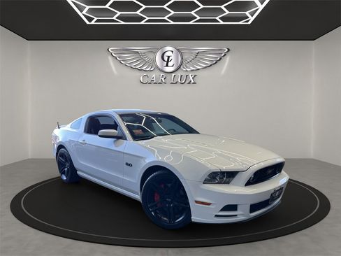Used 2013 Ford Mustang GT image 8