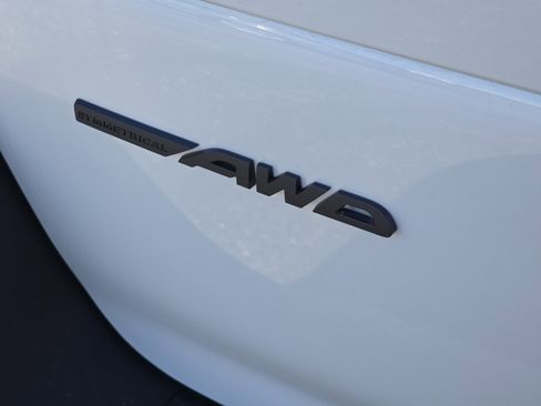 New 2026 Subaru Outback Limited image 11