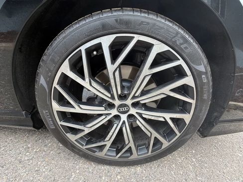 Used 2021 Audi A8 L 3.0T w/ Executive Plus Package image 37