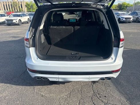Certified 2025 Lincoln Aviator Reserve w/ Jet Appearance Package AWD/4WD image 28