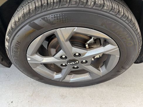 Used 2025 Kia K4 FWD image 33