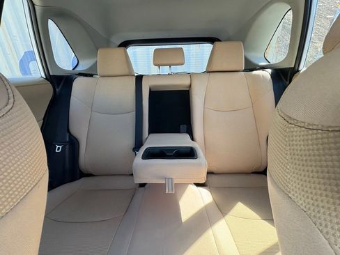 Used 2020 Toyota RAV4 LE image 23