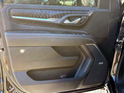 Used 2021 GMC Yukon Denali w/ LPO, Illumination Package image 18