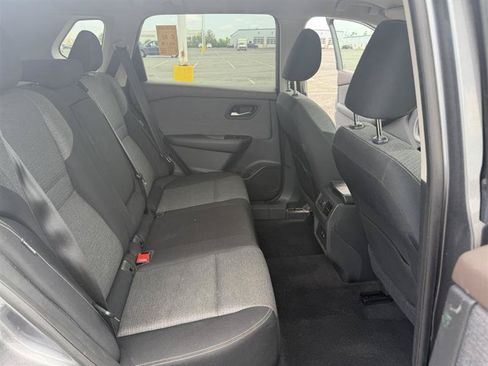 Used 2022 Nissan Rogue SV AWD/4WD image 15