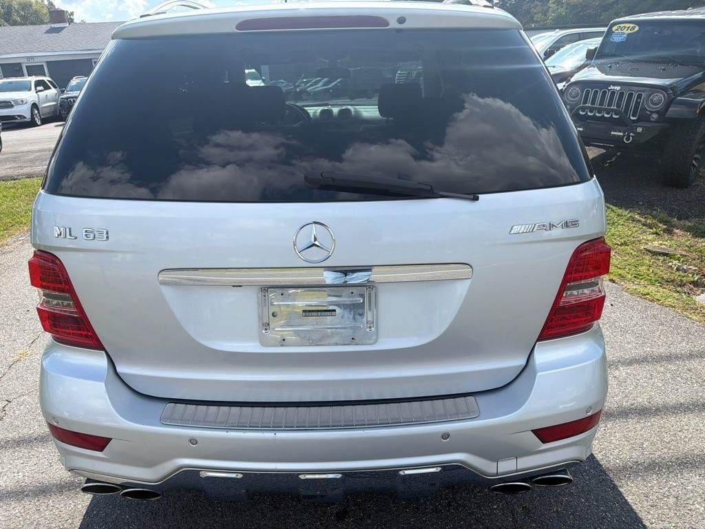 Used 2009 Mercedes-Benz ML 63 AMG 4MATIC image 10