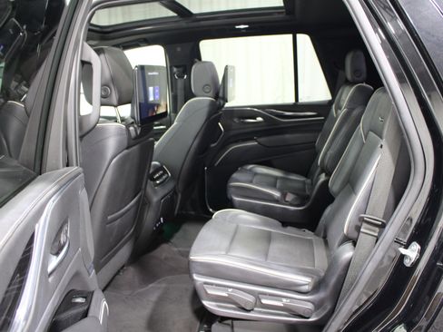 Used 2023 Cadillac Escalade Sport AWD/4WD image 20