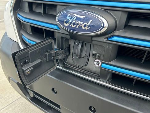 Used 2022 Ford E-Transit Medium Roof w/ Load Area Protection Package image 19