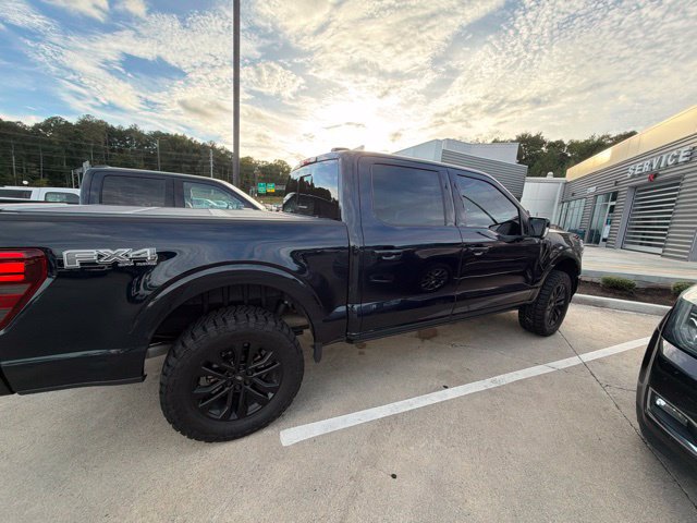 Used 2025 Ford F150 Lariat w/ Equipment Group 501A Mid AWD/4WD image 7
