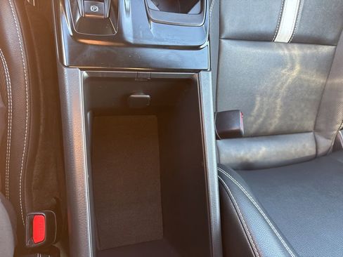 Used 2025 Toyota Camry SE image 22