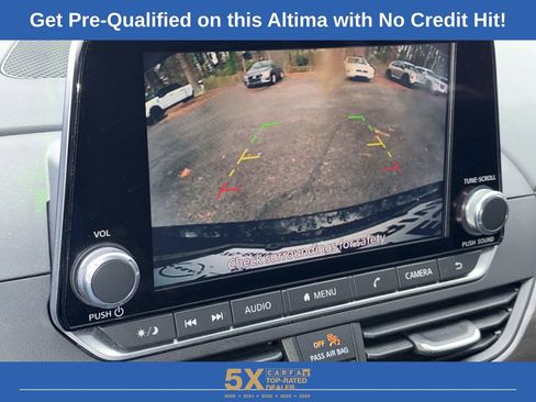 Used 2024 Nissan Altima 2.5 SV image 18