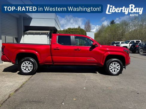 Used 2024 Toyota Tacoma SR5 AWD/4WD image 7