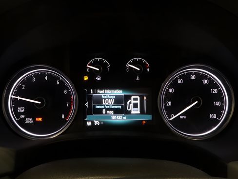 Used 2019 Buick Enclave Premium w/ Experience Buick Package FWD image 20