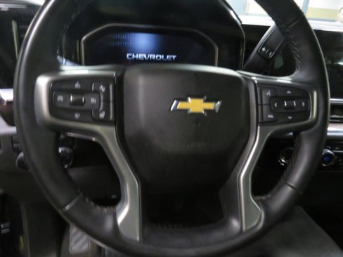 Used 2023 Chevrolet Silverado 1500 LT image 13