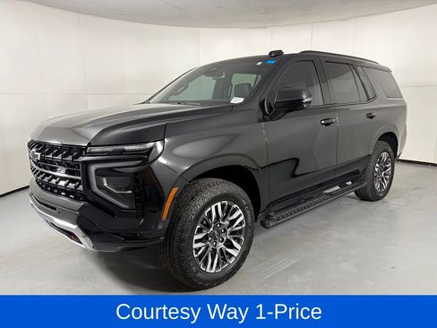 Used 2025 Chevrolet Tahoe Z71 w/ Comfort Package AWD/4WD image 5