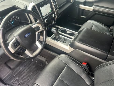Used 2018 Ford F150 Lariat w/ Equipment Group 502A Luxury AWD/4WD image 11