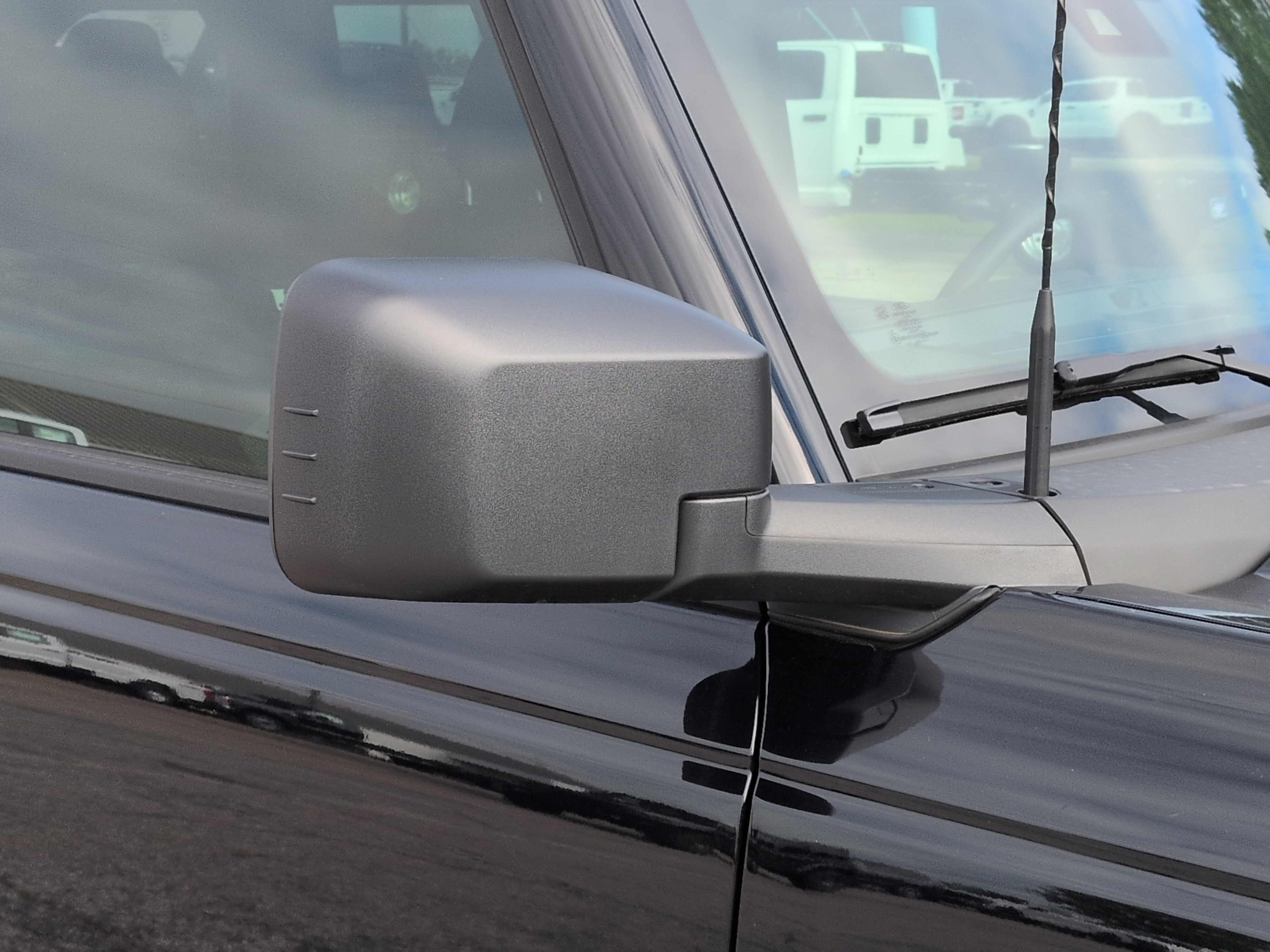 Used 2025 Ford Bronco 4-Door AWD/4WD image 10