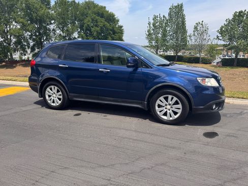 Used 2010 Subaru Tribeca Limited image 24