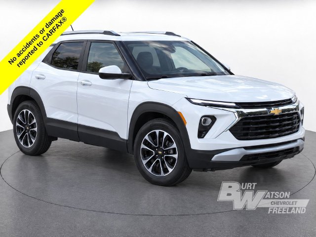 Used 2024 Chevrolet TrailBlazer LT w/ Convenience Package FWD image 3